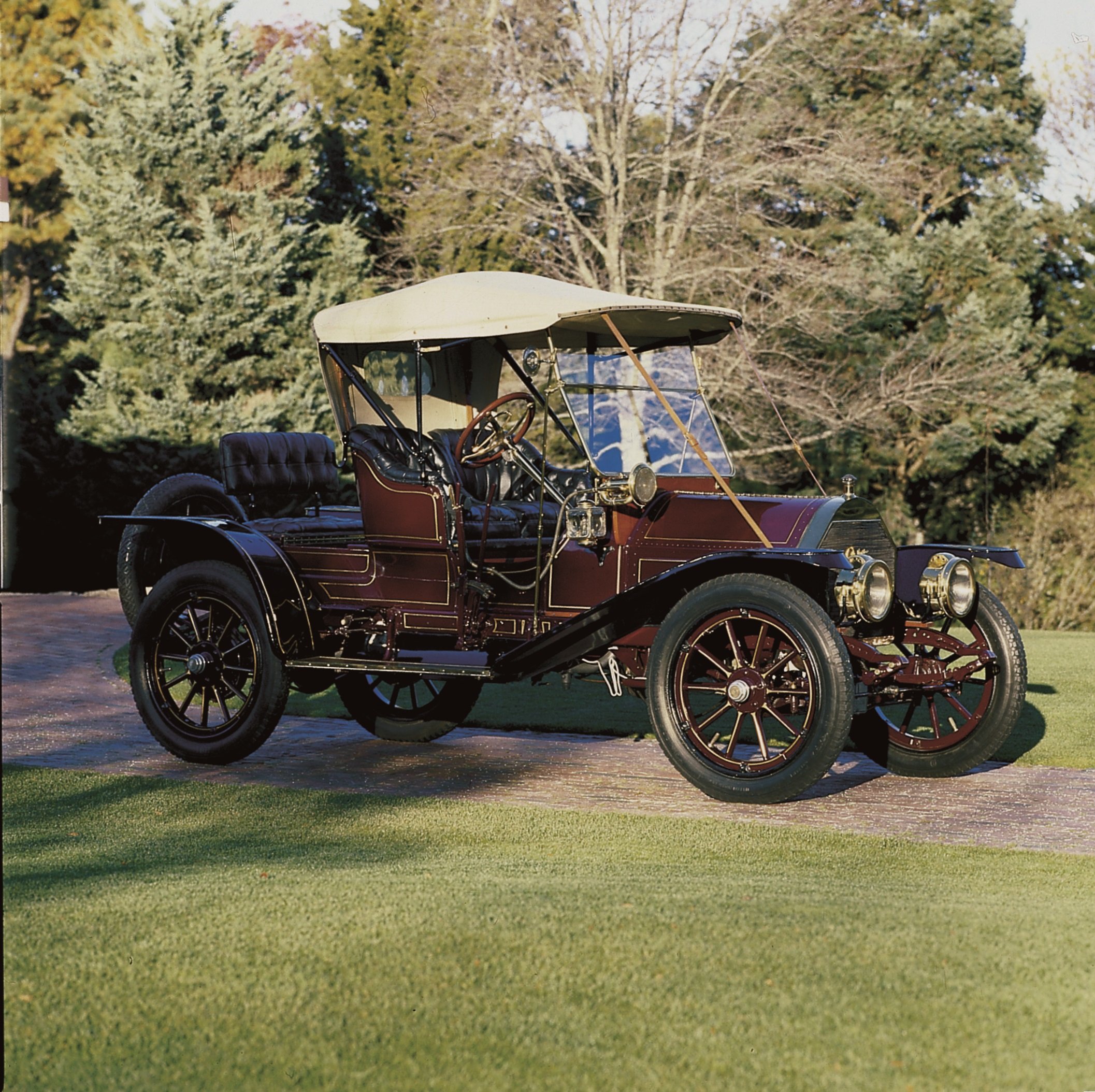 1910 Cadillac Model 30 Roadster - Heritage Museums & Gardens