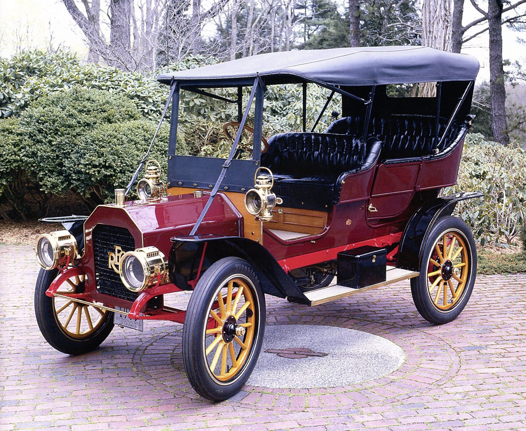 1909 REO Model D Touring - Heritage Museums & Gardens