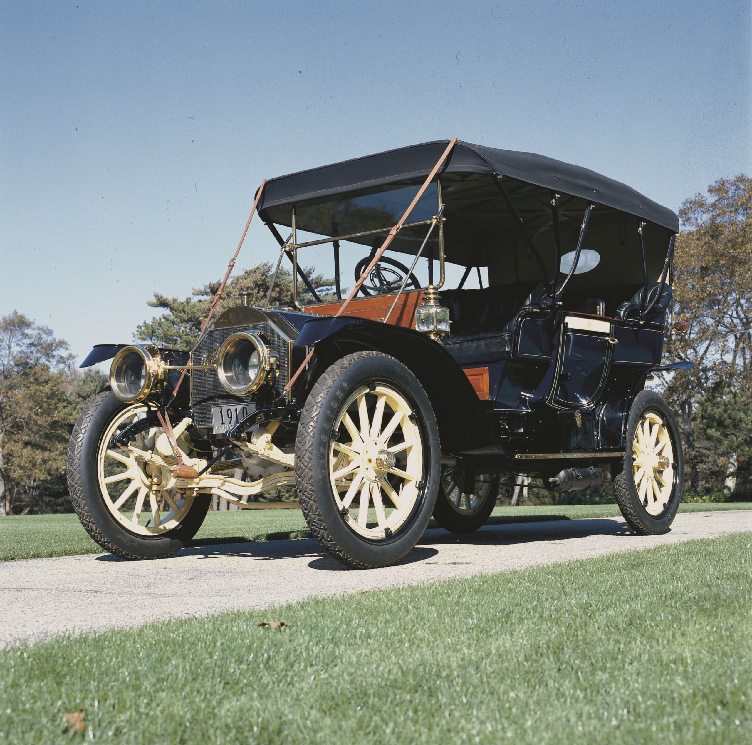 1910 Knox Model R Touring